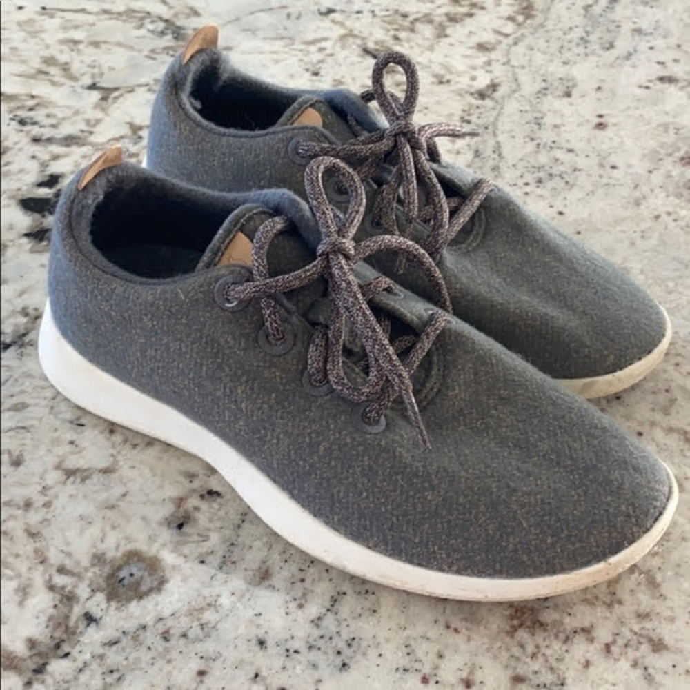 Allbirds wool runner tennis shoes "ursa major" green gray color (W size 8.5) - Picture 2 of 6